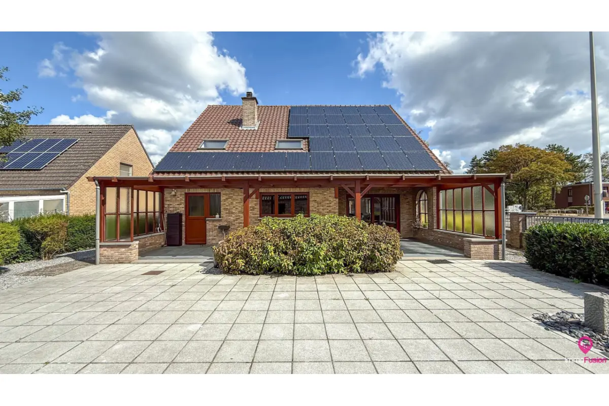 Huis te  koop in Leopoldsburg 3970 498000.00€ 4 slaapkamers 240.00m² - Zoekertje 612604