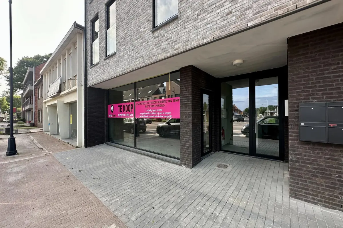 Handelszaak te  koop in Heusden-Zolder 3550 395000.00€  slaapkamers 366.00m² - Zoekertje 612611