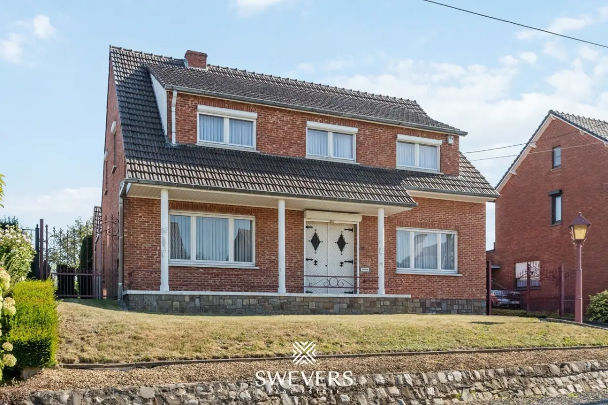 Huis te  koop in Sint-Truiden 3800 299000.00€ 4 slaapkamers 186.00m² - Zoekertje 612805