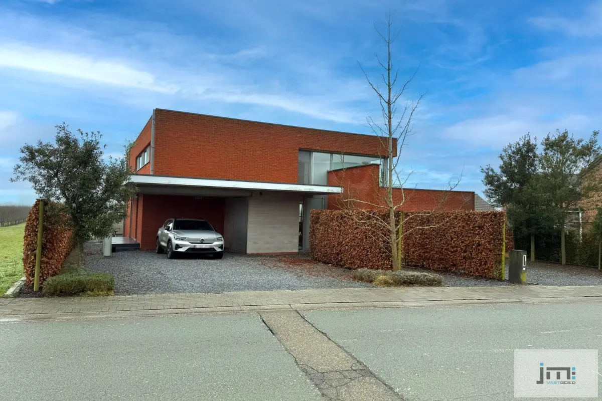 Huis te  koop in Sint-Truiden 3800 675000.00€ 5 slaapkamers 309.00m² - Zoekertje 612124