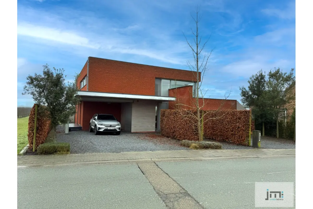 Huis te  koop in Sint-Truiden 3800 675000.00€ 5 slaapkamers 309.00m² - Zoekertje 612124