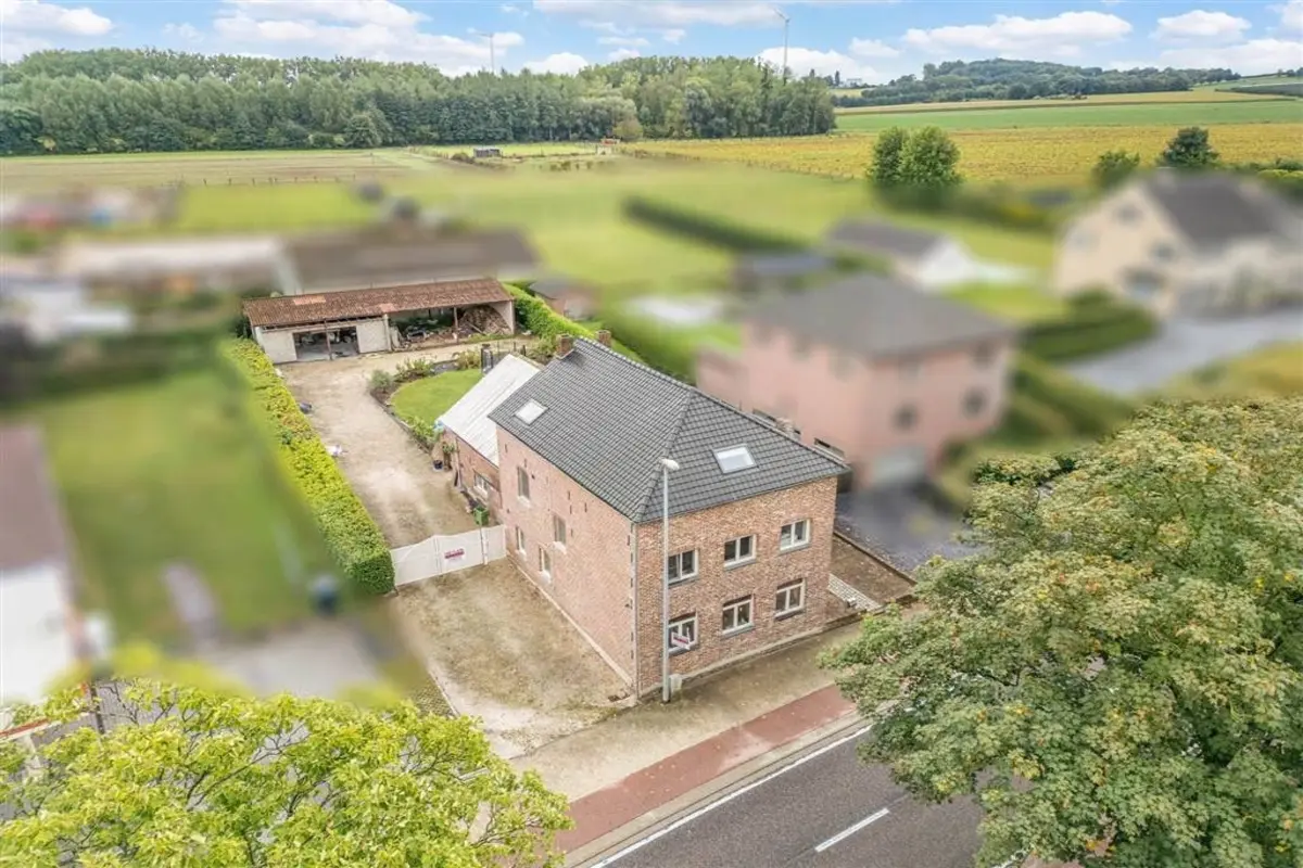 Huis te  koop in Berg 3700 475000.00€ 4 slaapkamers 270.00m² - Zoekertje 612953