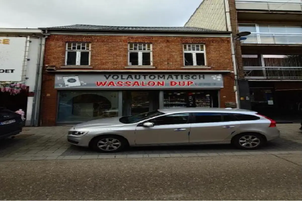 Mixgebouw te  koop in Tessenderlo 3980 290000.00€  slaapkamers m² - Zoekertje 613805