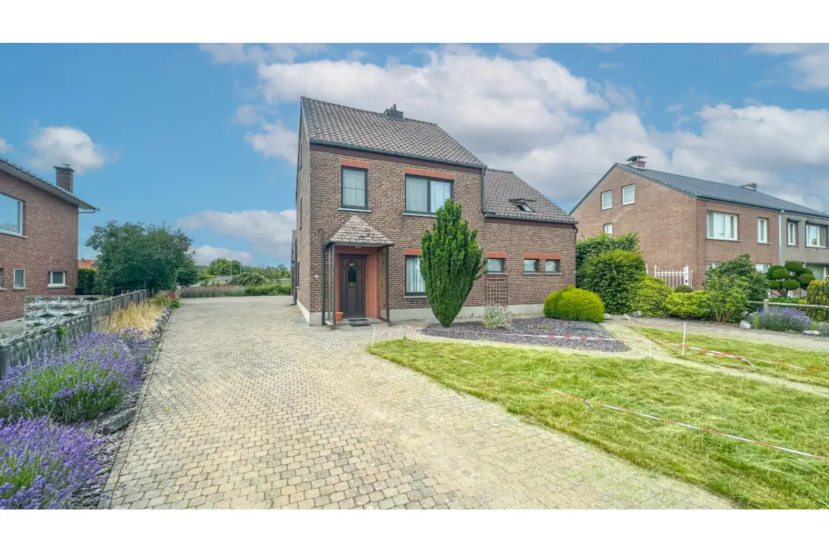 Huis te  koop in Lummen 3560 329000.00€ 3 slaapkamers m² - Zoekertje 613315