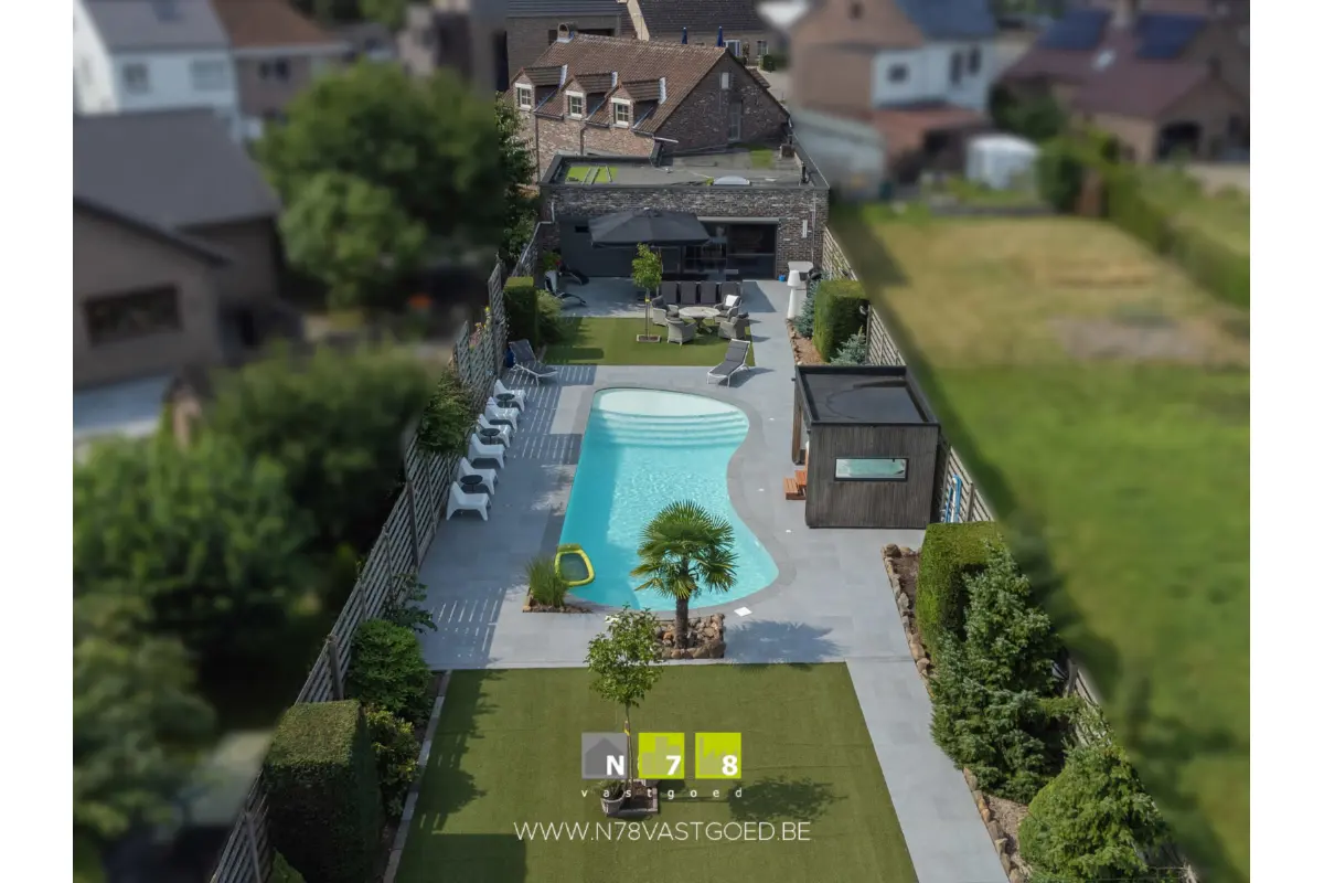 Huis te  koop in Dilsen-Stokkem 3650 549000.00€ 3 slaapkamers 202.00m² - Zoekertje 613594