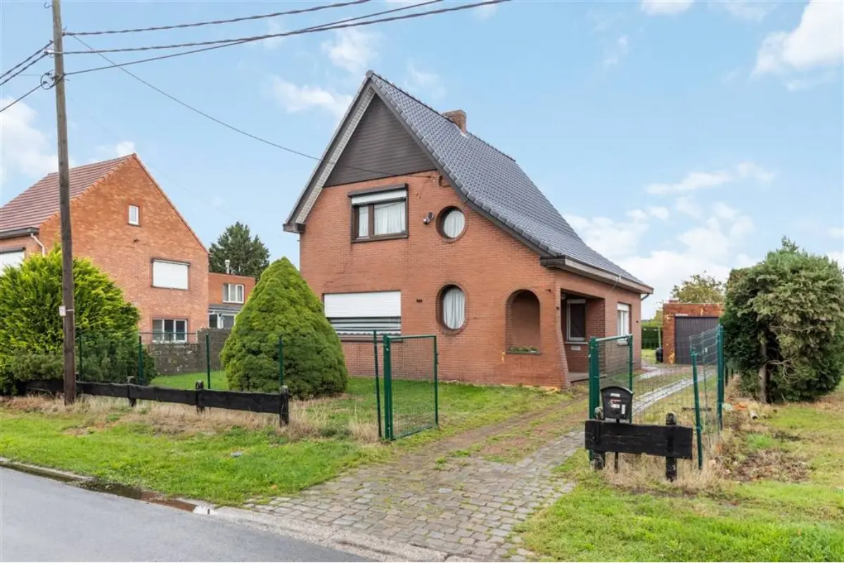 Huis te  koop in Beringen 3580 299000.00€ 3 slaapkamers 145.00m² - Zoekertje 614274
