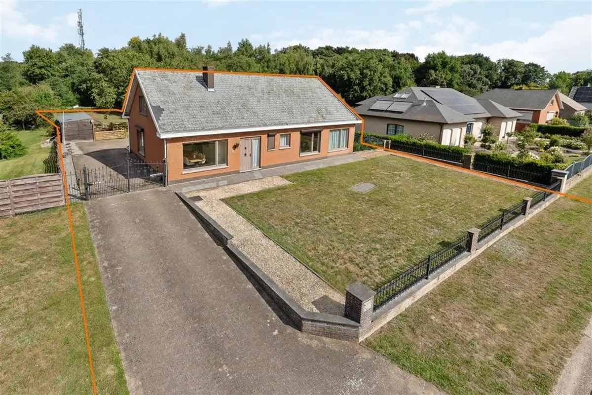 Huis te  koop in Ham 3945 420000.00€ 4 slaapkamers 250.00m² - Zoekertje 614273