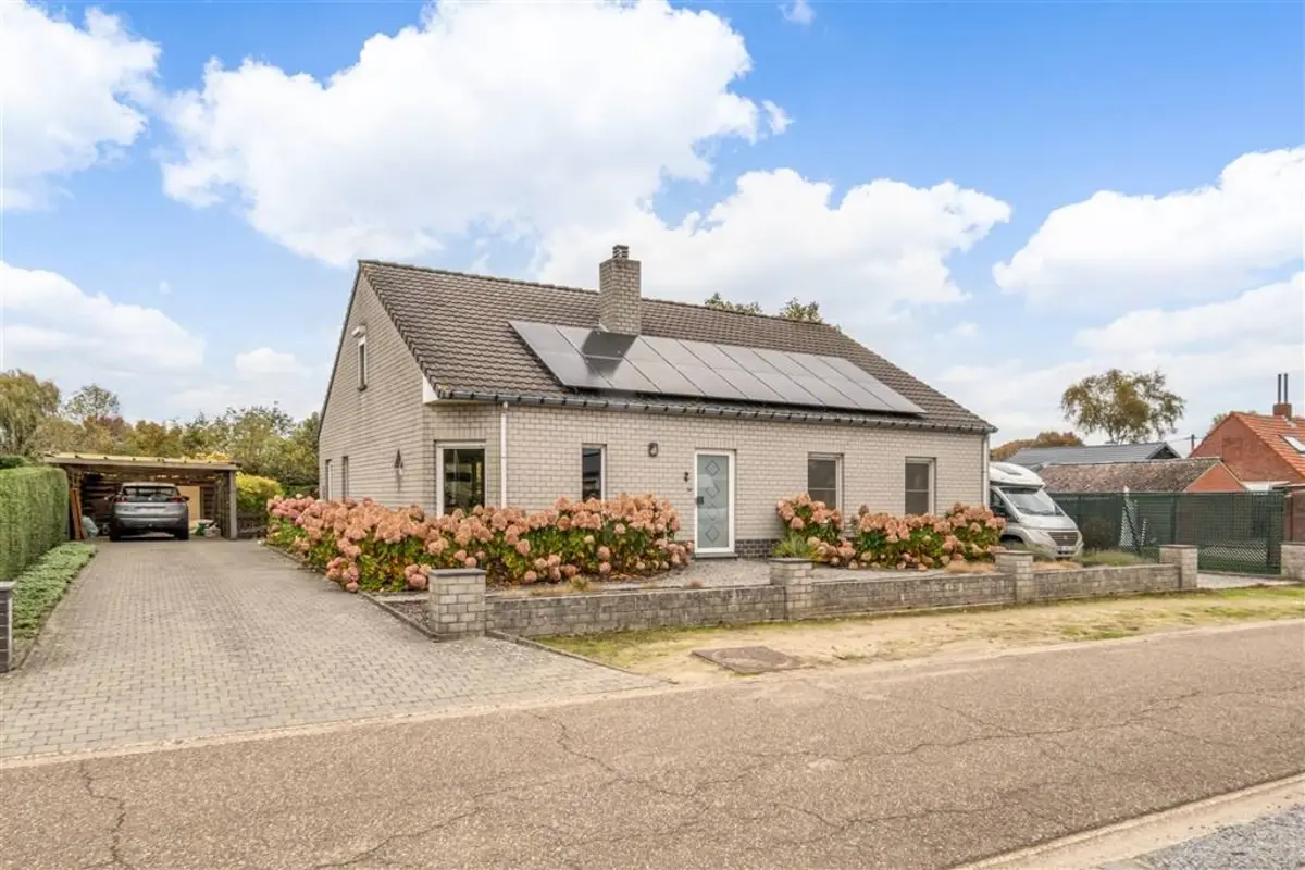 Huis te  koop in Hamont-Achel 3930 485000.00€ 4 slaapkamers 224.00m² - Zoekertje 616156