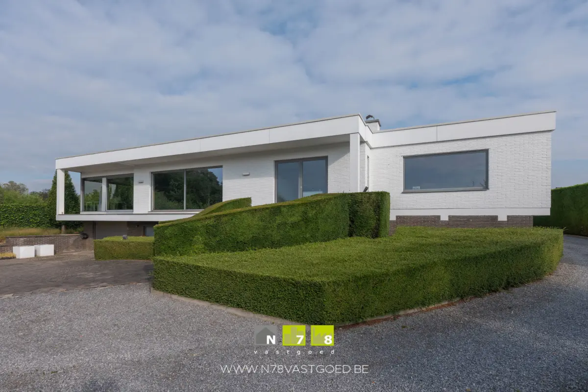 Huis te koop in Dilsen-Stokkem 3650 595000.00€ 1 slaapkamers 230.00m² - Zoekertje 617388