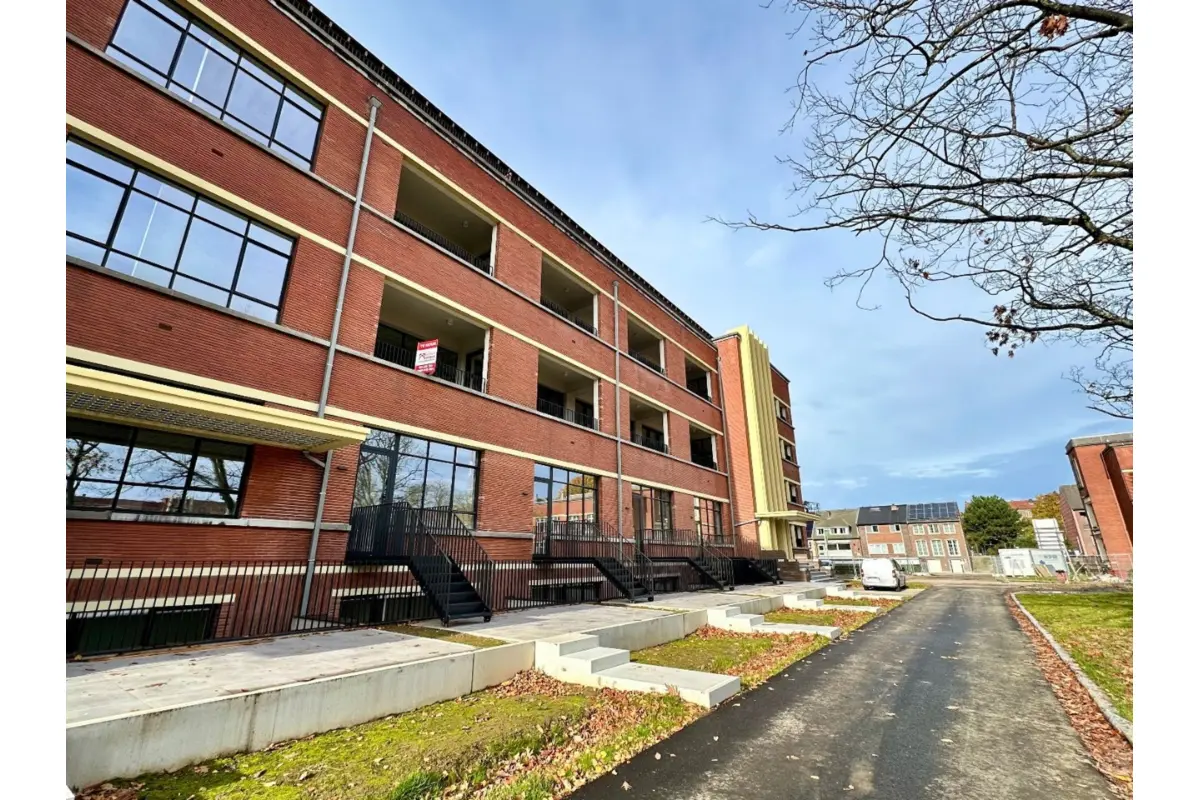 Appartement te  huur in Tongeren 3700 900.00€  slaapkamers m² - Zoekertje 619198