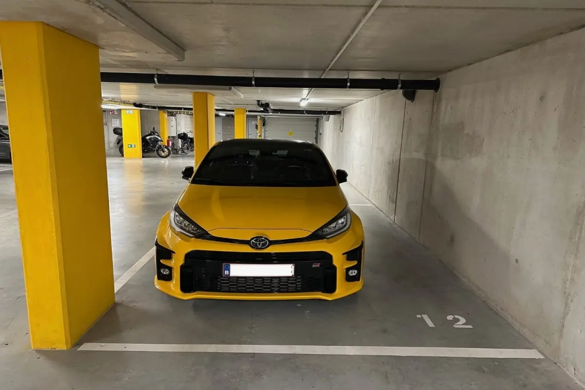 Parking & garage te  koop in Hasselt 3500 25000.00€  slaapkamers m² - Zoekertje 619201