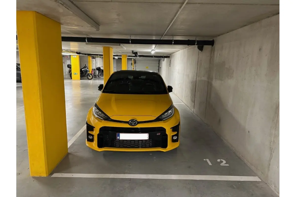 Parking & garage te  koop in Hasselt 3500 25000.00€  slaapkamers m² - Zoekertje 619201