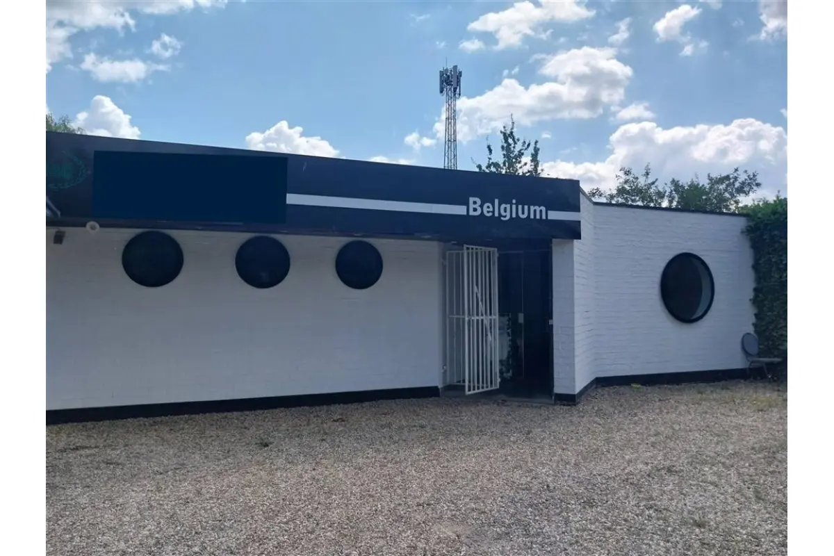 Handelszaak te  huur in Beringen 3580 1250.00€  slaapkamers 312.00m² - Zoekertje 620080