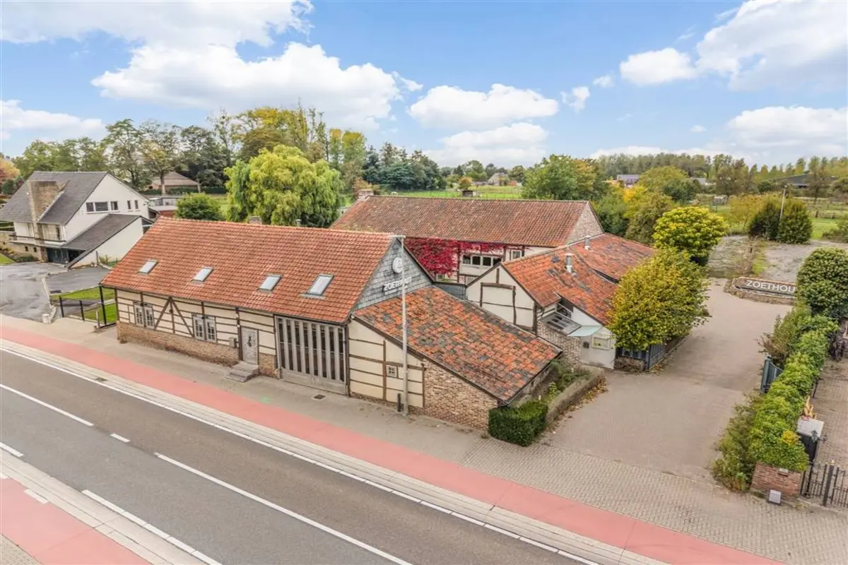 Handelszaak te  koop in Wellen 3830 0.00€ 4 slaapkamers 854.00m² - Zoekertje 618222