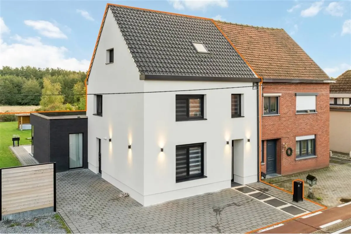 Huis te  koop in Beringen 3580 449000.00€ 3 slaapkamers 220.00m² - Zoekertje 620645