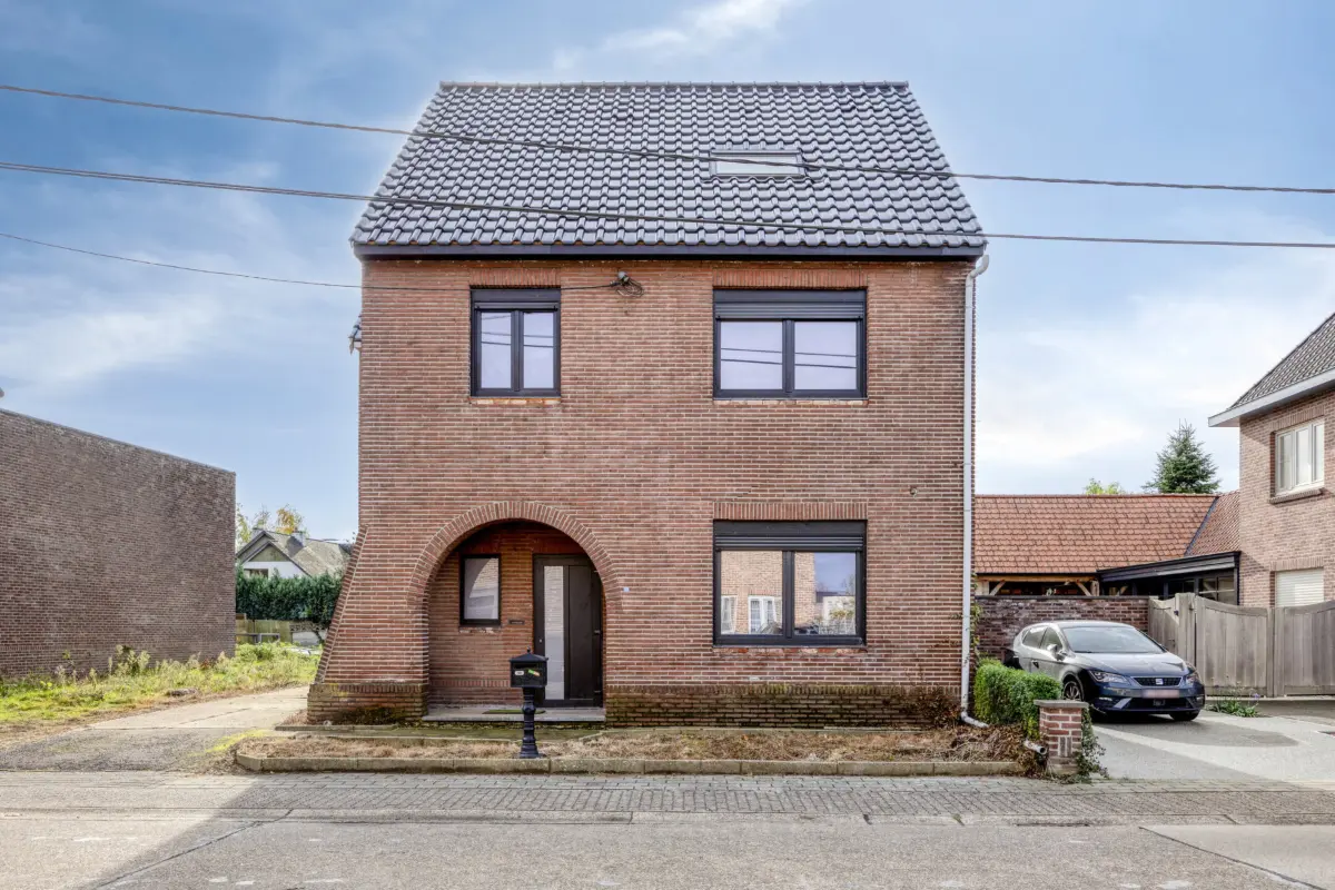 Huis te  koop in Dilsen-Stokkem 3650 319000.00€ 3 slaapkamers 217.00m² - Zoekertje 623142