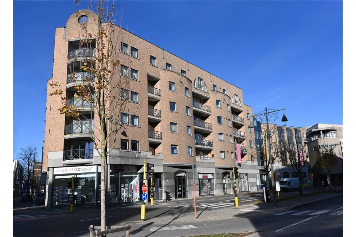 Appartement te  huur in Hasselt 3500 1000.00€ 2 slaapkamers 115.00m² - Zoekertje 622352