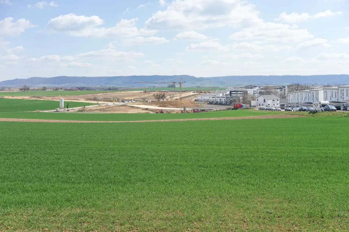 Grond te  koop in Hoeselt 3730 1350000.00€  slaapkamers m² - Zoekertje 622606