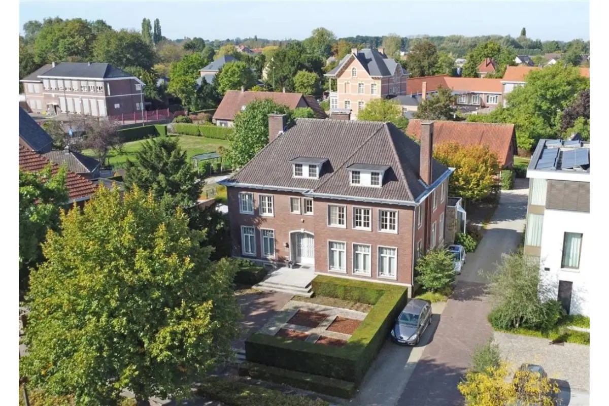 Villa te  koop in Hasselt 3500 875000.00€ 5 slaapkamers 459.00m² - Zoekertje 624363
