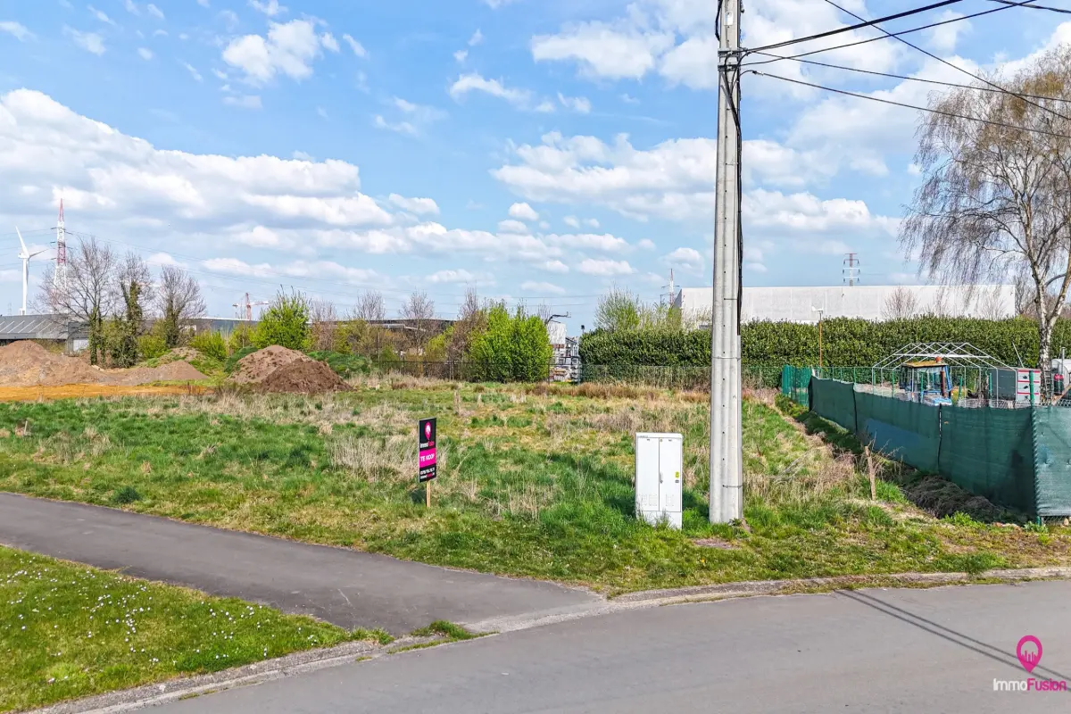 Grond te  koop in Paal 3583 145000.00€  slaapkamers m² - Zoekertje 626386