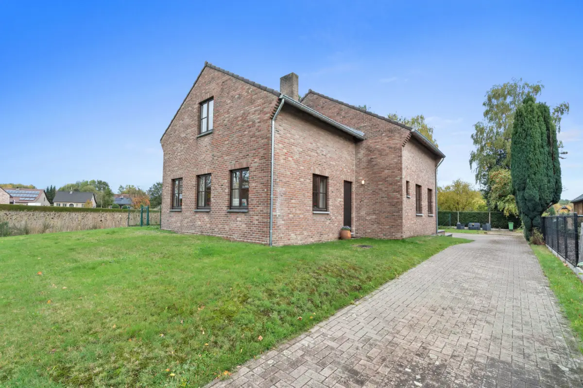 Huis te  koop in Zutendaal 3690 399000.00€ 4 slaapkamers 209.00m² - Zoekertje 626381