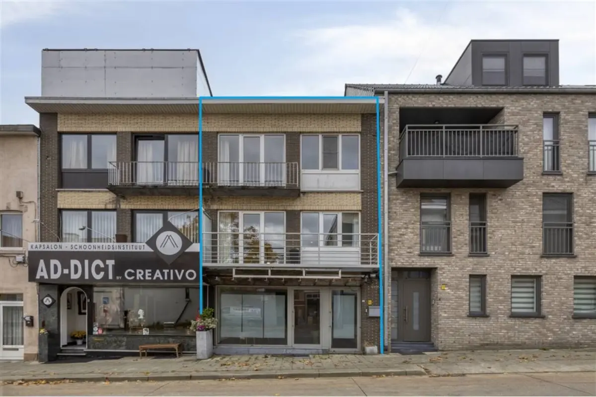 Handelszaak te  koop in Genk 3600 350000.00€ 3 slaapkamers 119.00m² - Zoekertje 627070