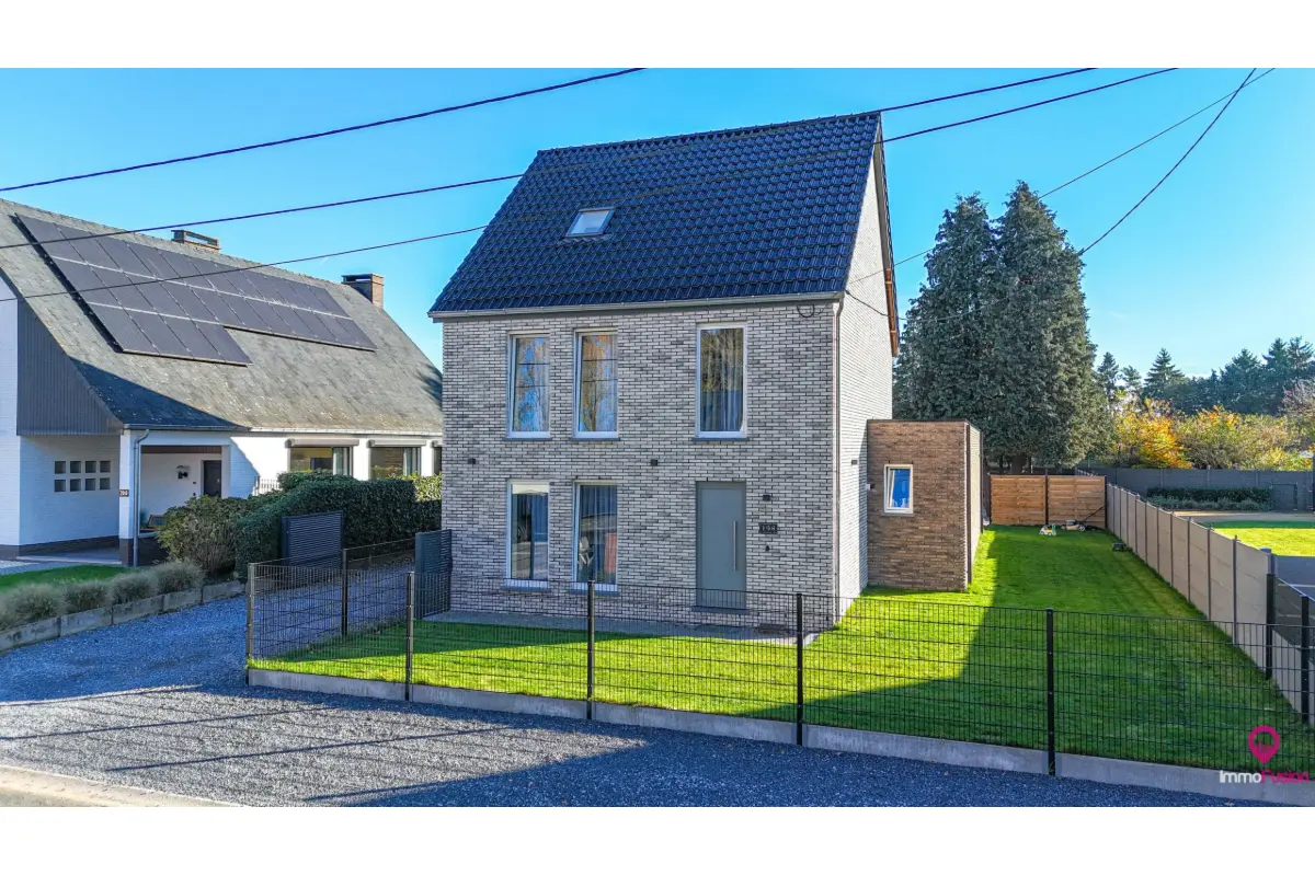 Huis te  koop in Paal 3583 569000.00€ 5 slaapkamers 234.00m² - Zoekertje 627085