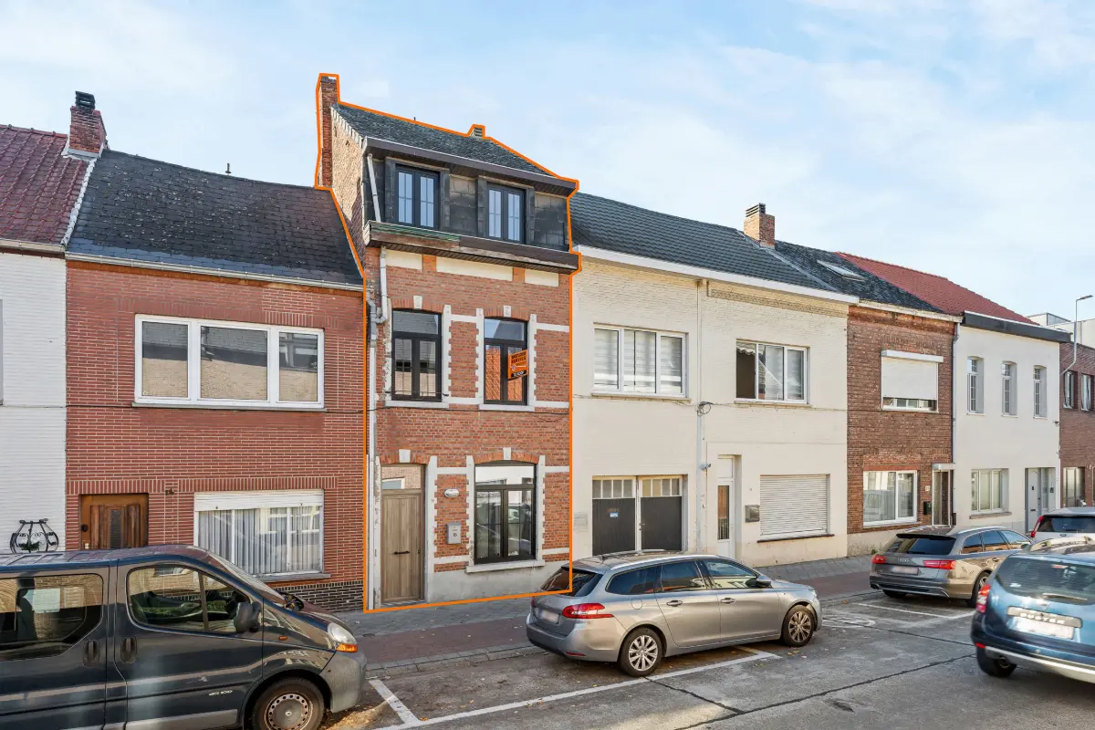 Huis te  koop in Leopoldsburg 3970 279000.00€ 3 slaapkamers 175.00m² - Zoekertje 626951