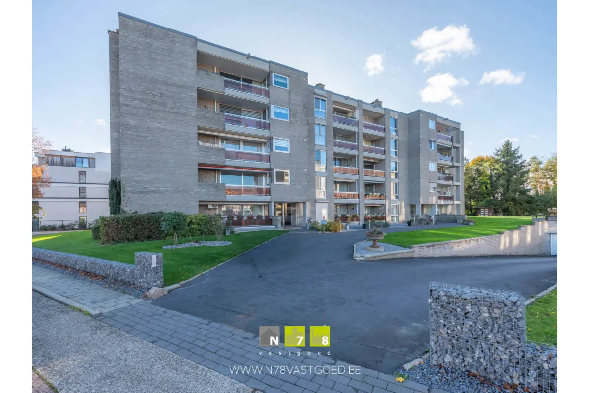 Appartement te  koop in Maaseik 3680 235000.00€ 2 slaapkamers 93.00m² - Zoekertje 626793