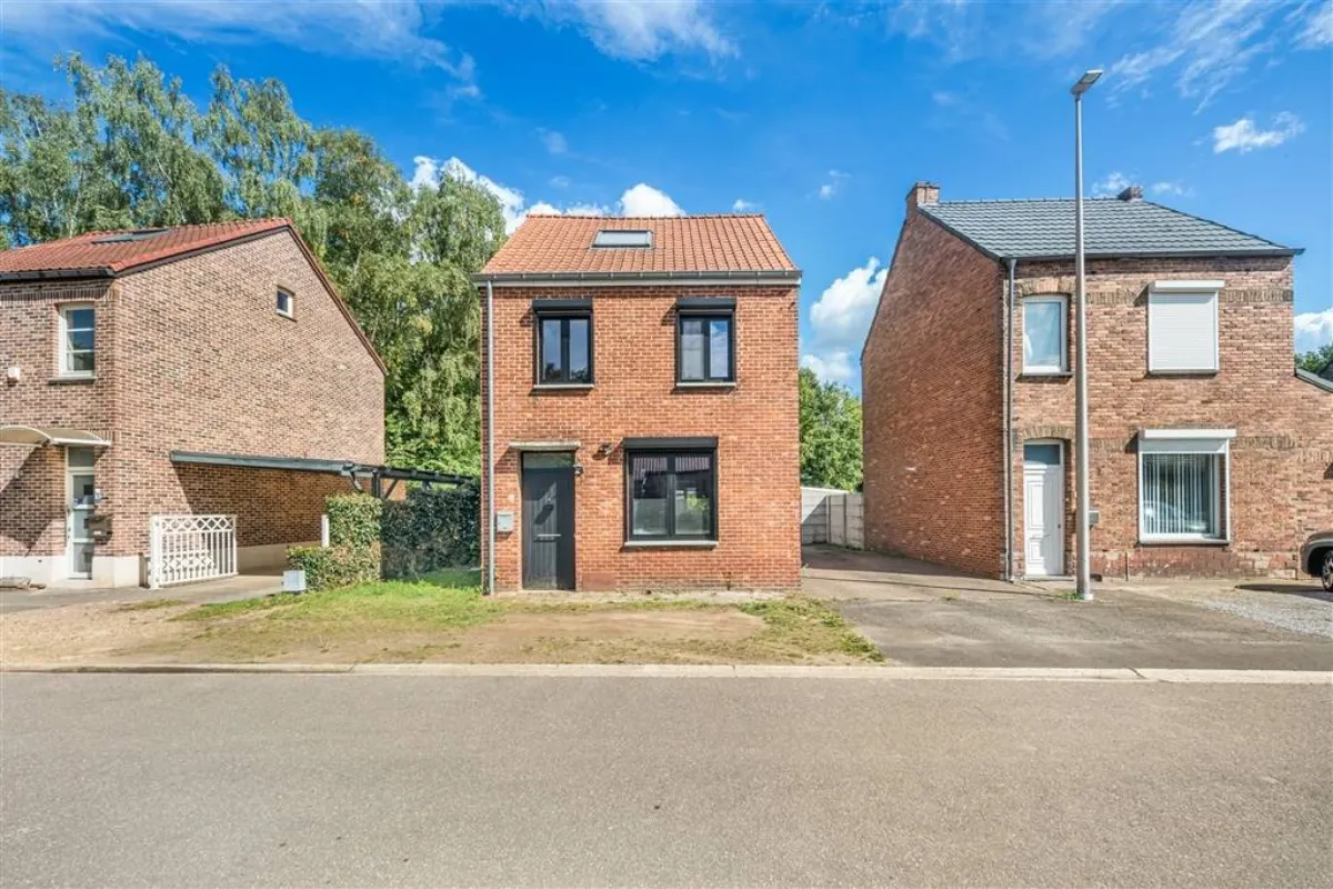 Huis te  koop in Genk 3600 245000.00€ 2 slaapkamers 138.00m² - Zoekertje 627804