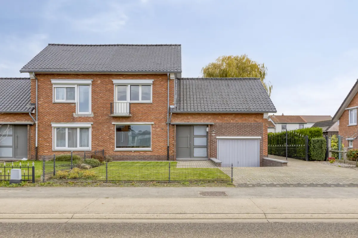 Huis te  koop in Hasselt 3500 275000.00€ 3 slaapkamers 175.00m² - Zoekertje 628114