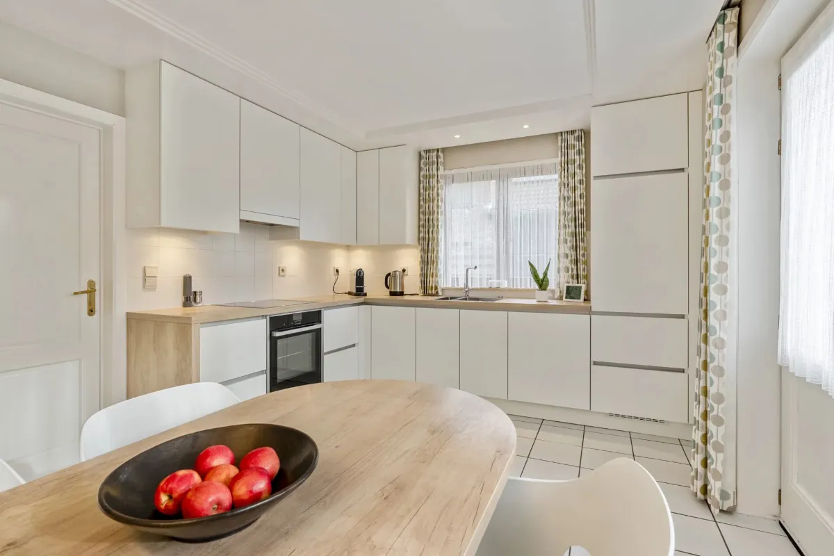 Huis te  koop in Heusden-Zolder 3550 390000.00€ 4 slaapkamers m² - Zoekertje 628224