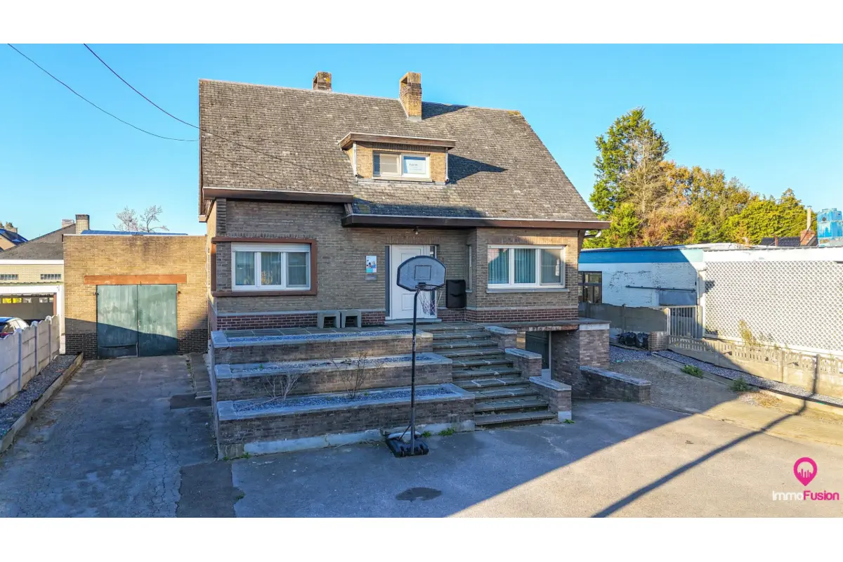 Huis te  koop in Beverlo 3581 415000.00€ 5 slaapkamers 218.00m² - Zoekertje 629043