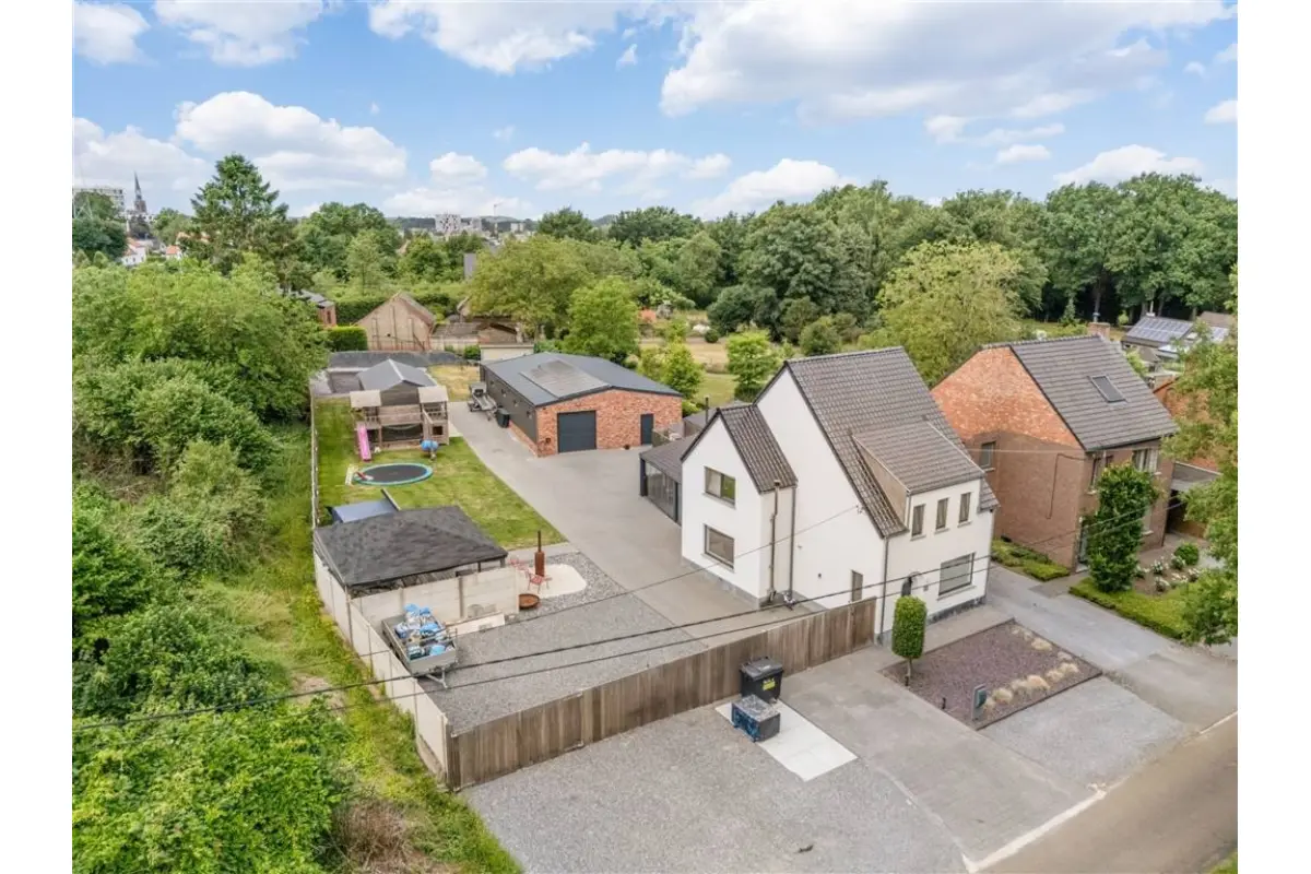 Huis te  koop in Beringen 3580 0.00€ 3 slaapkamers 175.00m² - Zoekertje 628793