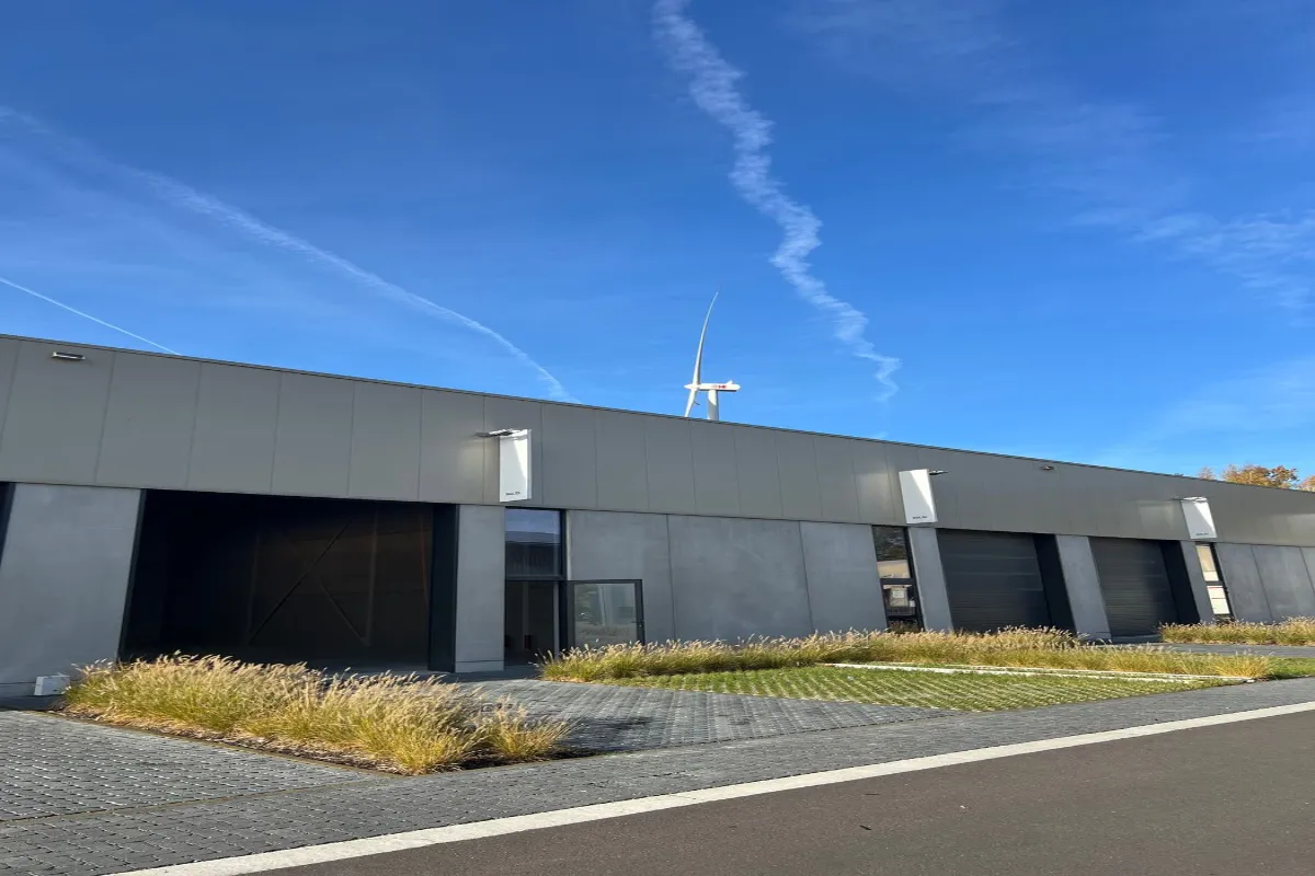 Handelszaak te  huur in Genk 3600 1138.00€  slaapkamers 210.00m² - Zoekertje 628585