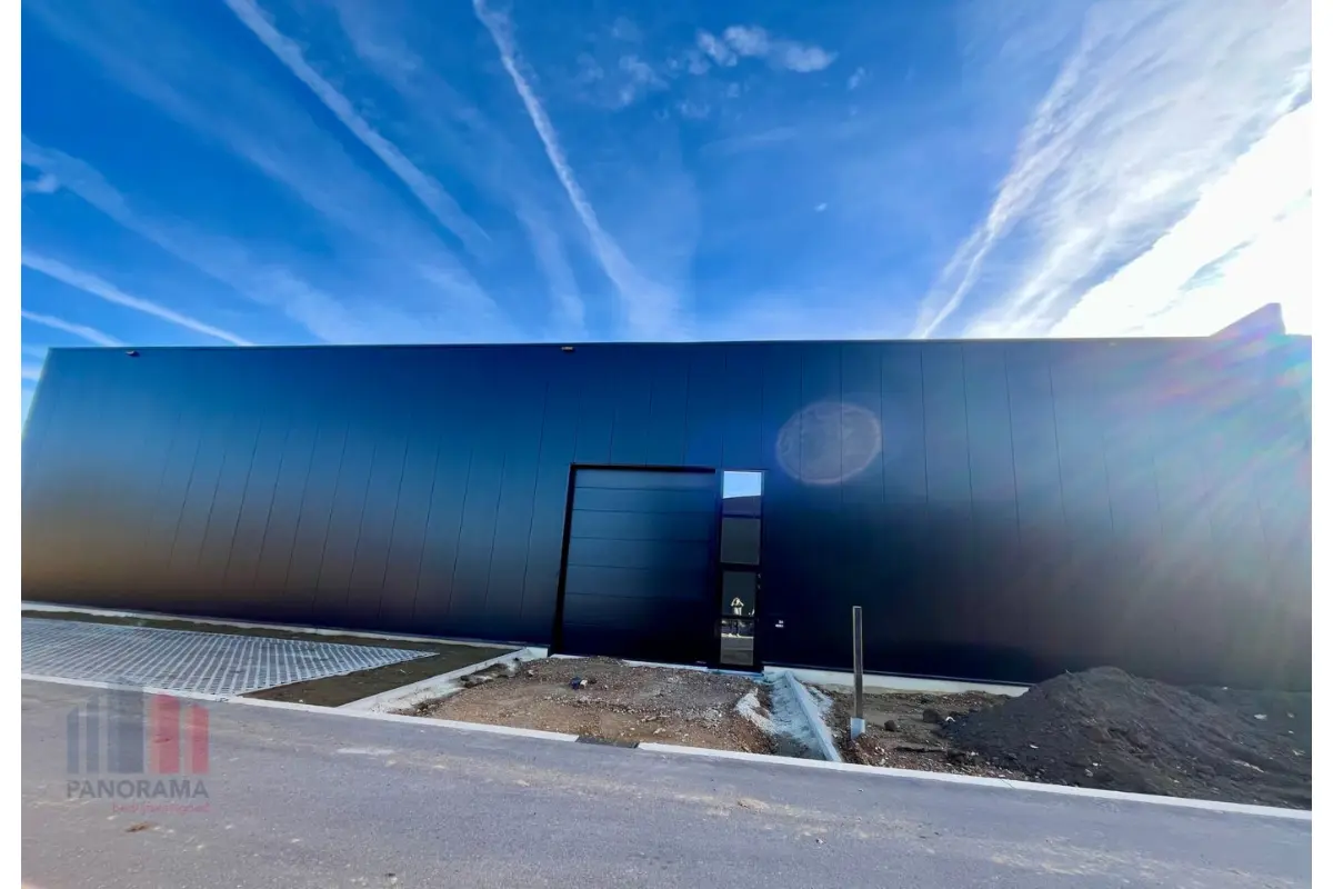 Handelszaak te  huur in Hasselt 3500 4745.00€  slaapkamers 876.00m² - Zoekertje 629676