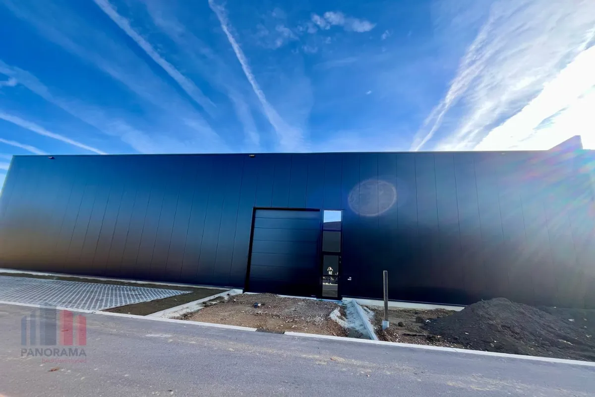 Handelszaak te  huur in Hasselt 3500 4745.00€  slaapkamers 876.00m² - Zoekertje 629676