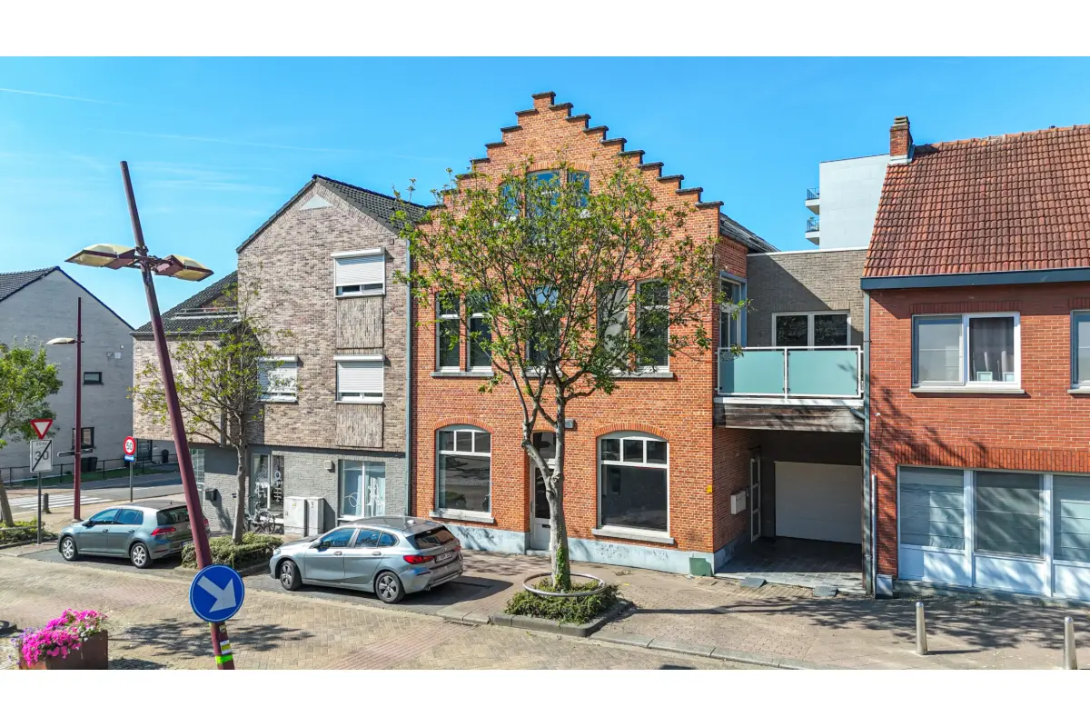Huis te  koop in Beringen 3580 469000.00€  slaapkamers 216.00m² - Zoekertje 629860