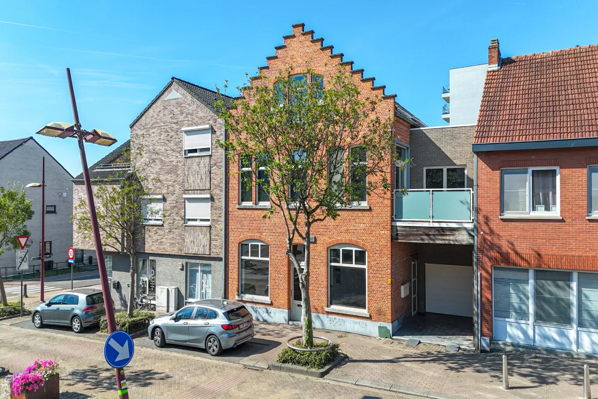 Appartementsgebouw te  koop in Beringen 3580 469000.00€  slaapkamers 216.00m² - Zoekertje 629860