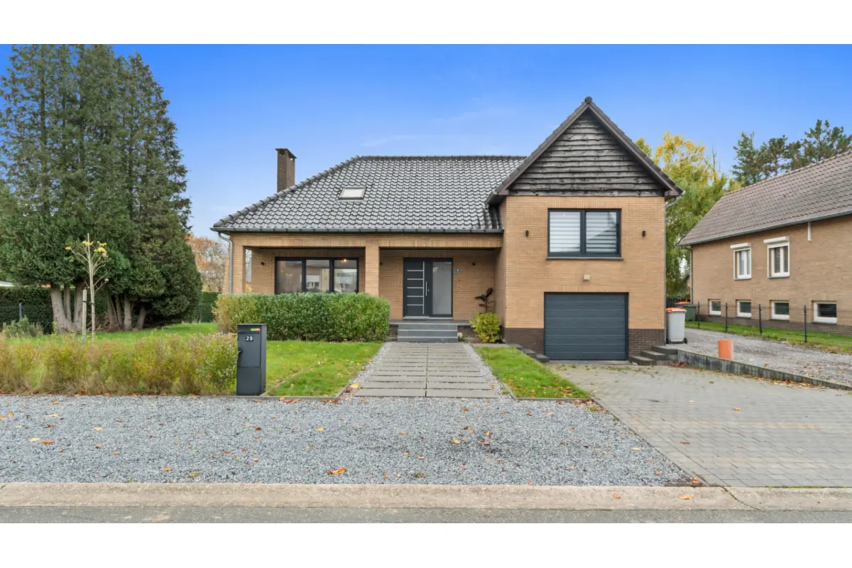 Huis te  koop in Maasmechelen 3630 425000.00€ 3 slaapkamers 175.00m² - Zoekertje 629851