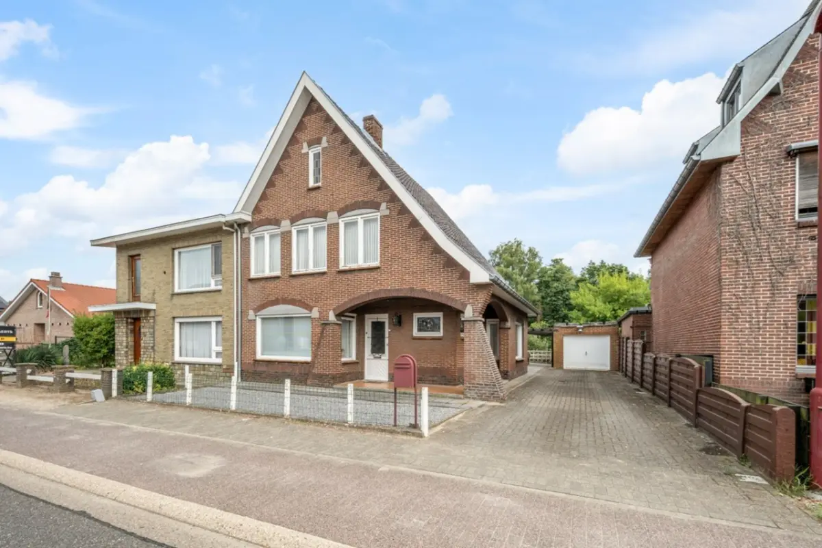 Huis te  koop in Opoeteren 3680 239000.00€ 4 slaapkamers m² - Zoekertje 630087