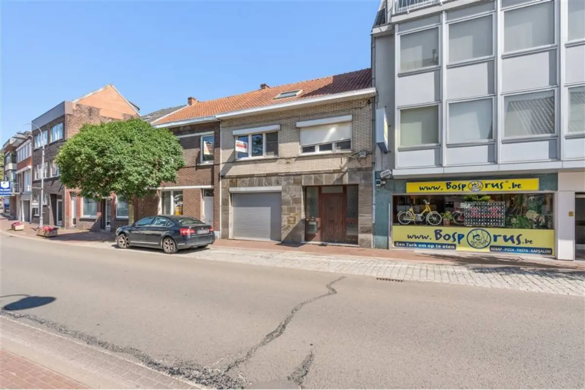 Handelszaak te  koop in Diepenbeek 3590 249000.00€ 3 slaapkamers 219.00m² - Zoekertje 631254