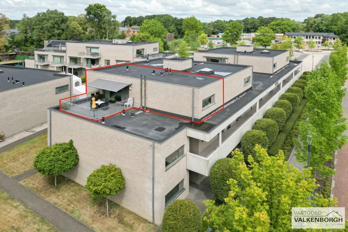 Appartementsgebouw te  koop in Heusden-Zolder 3550 240000.00€ 1 slaapkamers 83.00m² - Zoekertje 630763