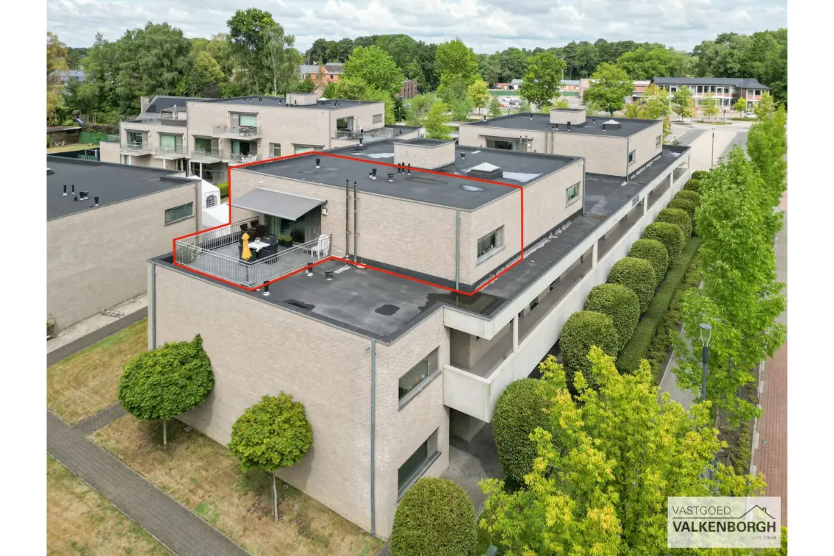 Appartementsgebouw te  koop in Heusden-Zolder 3550 240000.00€ 1 slaapkamers 83.00m² - Zoekertje 630763