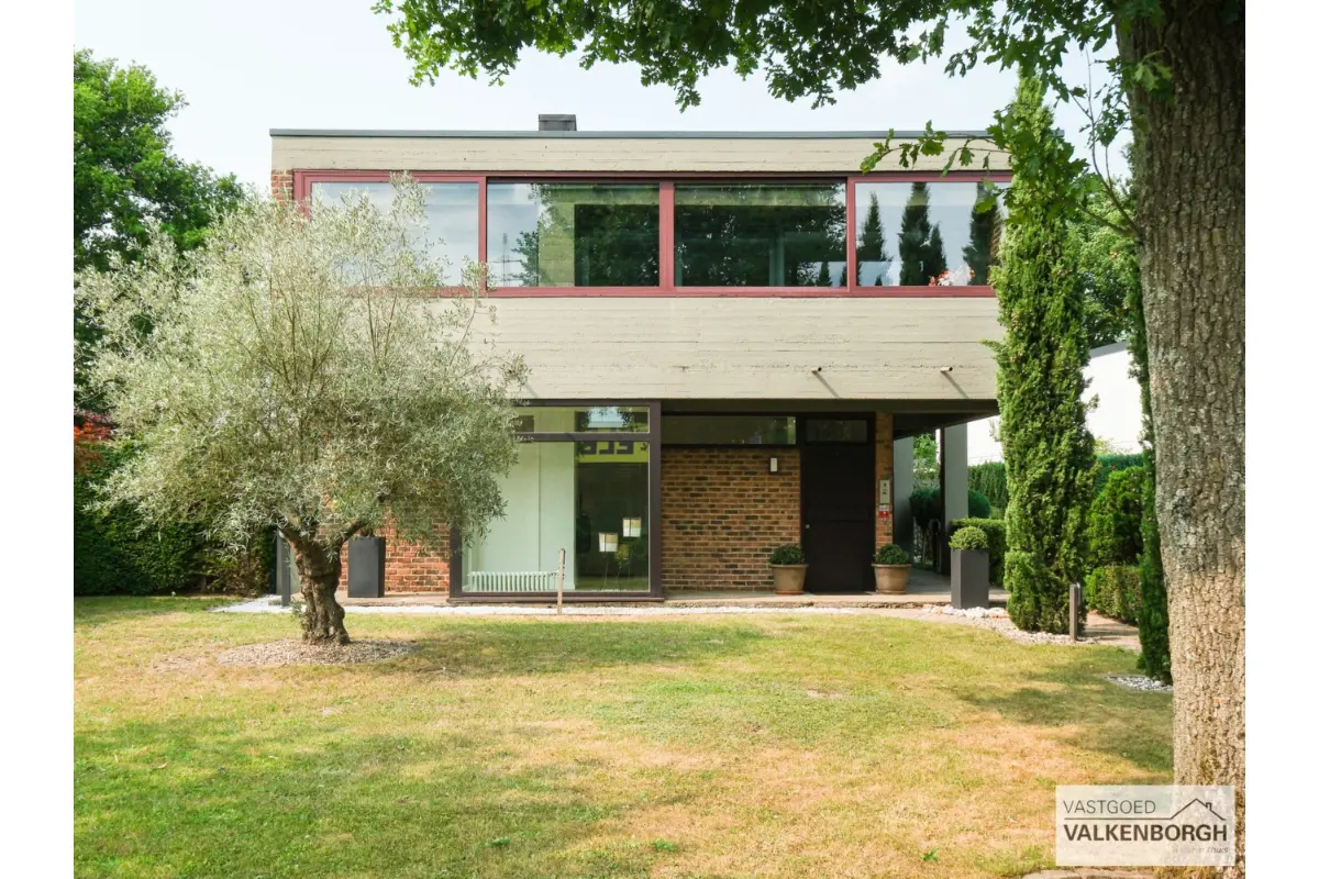 Huis te  koop in Hasselt 3500 495000.00€ 3 slaapkamers 282.00m² - Zoekertje 630765