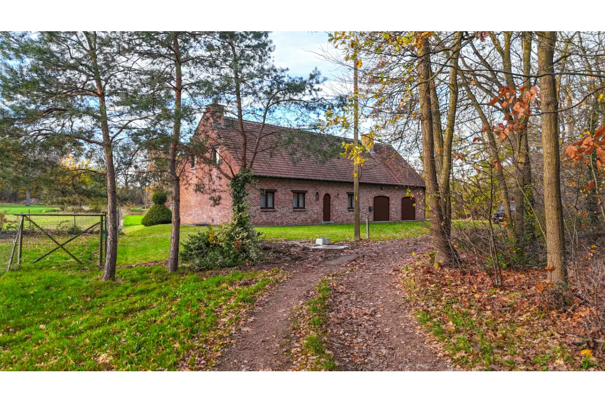 Huis te  koop in Paal 3583 549000.00€ 5 slaapkamers 282.00m² - Zoekertje 632158