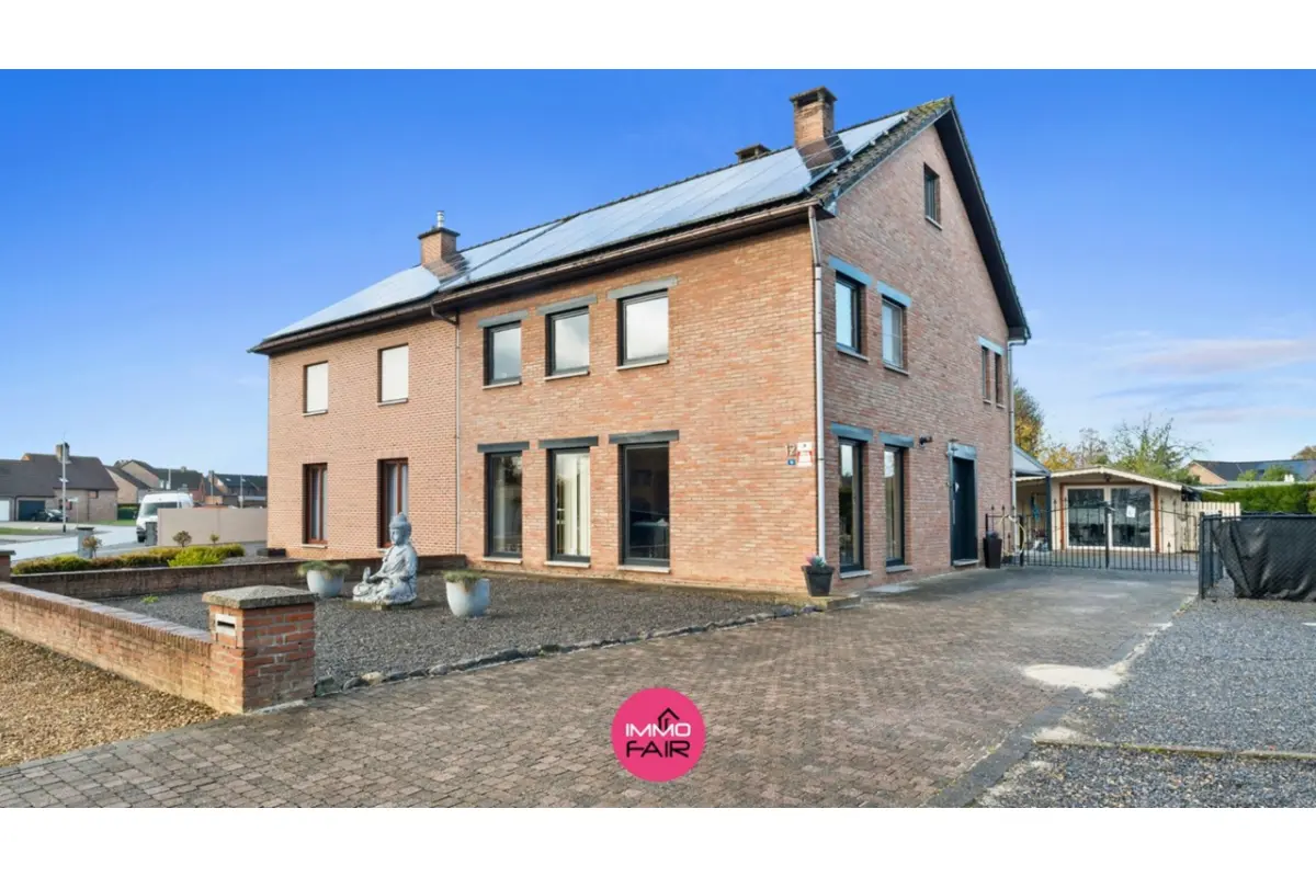 Huis te  koop in Rekem 3621 389000.00€ 4 slaapkamers 200.00m² - Zoekertje 633215