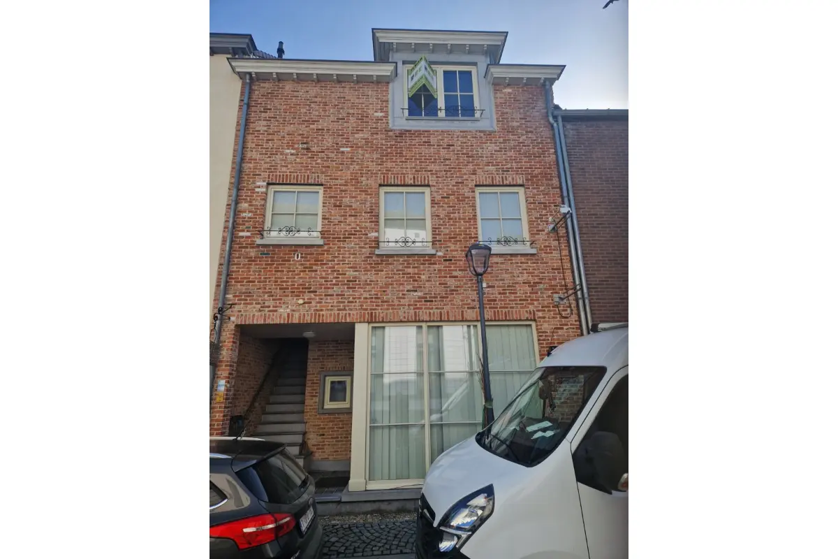 Appartement te  huur in Dilsen-Stokkem 3650 850.00€ 1 slaapkamers 81.00m² - Zoekertje 690162