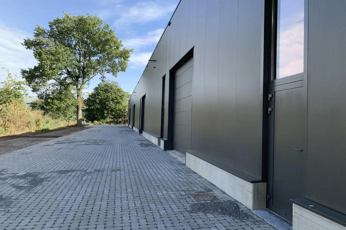 Handelszaak te  huur in Maaseik 3680 855.00€  slaapkamers 150.00m² - Zoekertje 632861