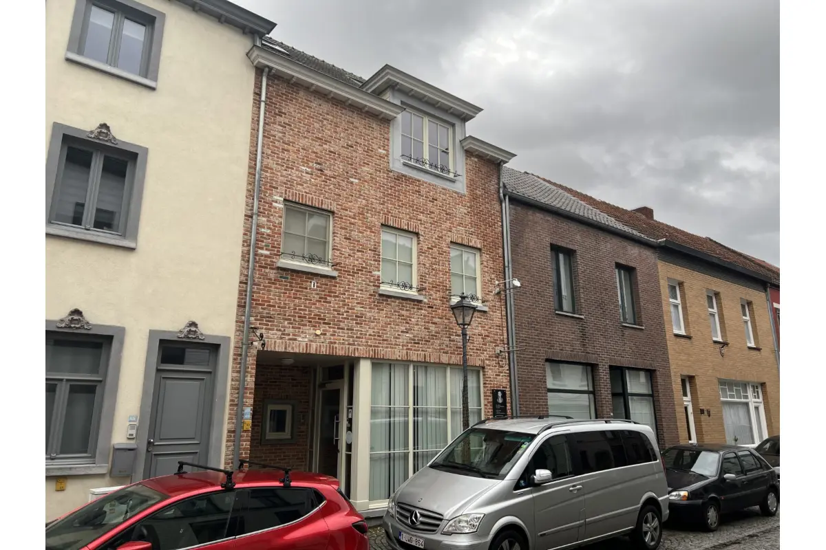 Appartement te  huur in Dilsen-Stokkem 3650 850.00€ 1 slaapkamers 81.00m² - Zoekertje 632860